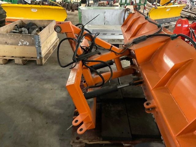 Sneeuwschuiver - afbeelding 10 van  10