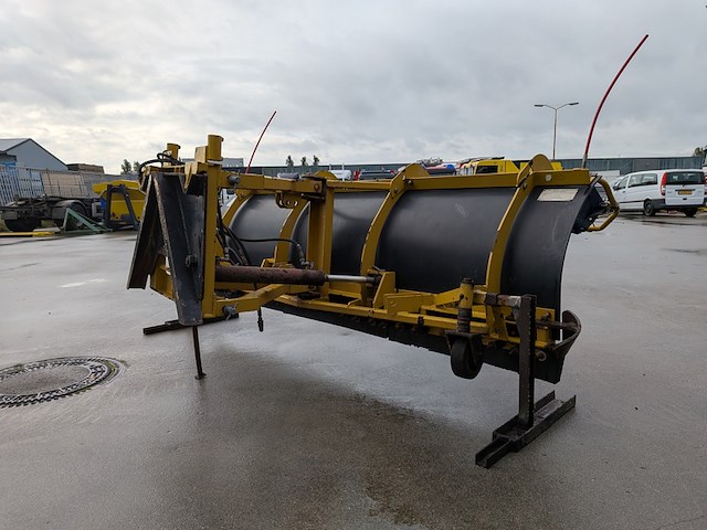 Sneeuwschuiver - afbeelding 12 van  16