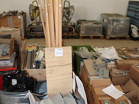 Sneeuwschuivers en bladen. 21 completer sneeuwschuivers en 3 dozen met bladen. - afbeelding 3 van  3