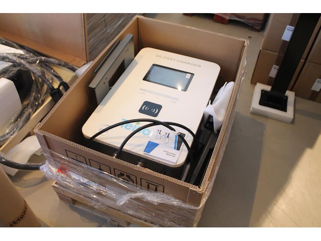 Snellaadstation / dc charging station teison ts-edw20-001 met 10,1 inch touchscreen. 400v. output 200-1000v... - afbeelding 1 van  4