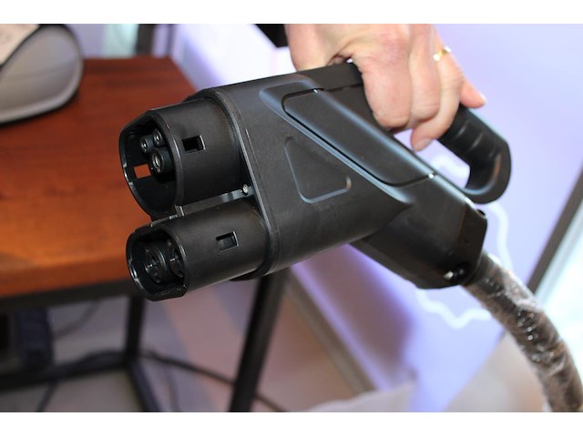 Snellaadstation / dc charging station teison ts-edw40-001 met 10,1 inch touchscreen. 400v. output 200-1000v... - afbeelding 2 van  4