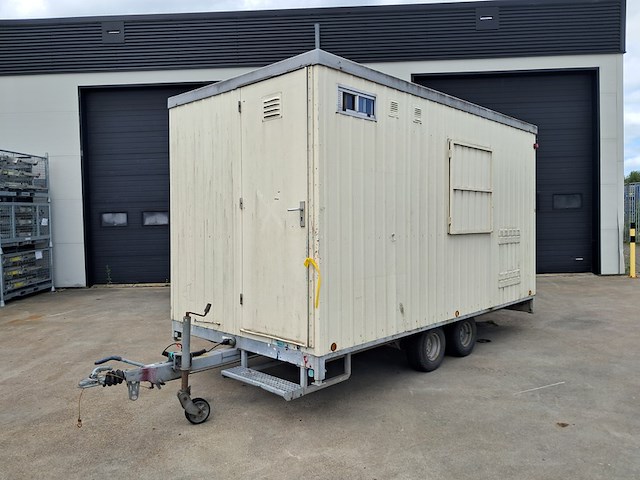 Snelverkeer schaftwagen / bouwkeet tandemasser, schans, opbouw de meeuw, s2000v, wit, 2006 - afbeelding 1 van  60