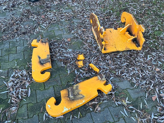 Snelwissel-adapterplaat / koppelframe met cw30-aansluiting - afbeelding 1 van  8