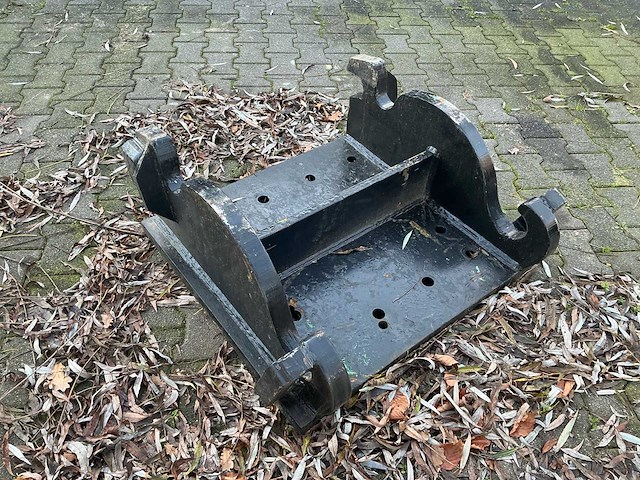 Snelwissel-adapterplaat / koppelframe met cw45-aansluiting - afbeelding 3 van  7