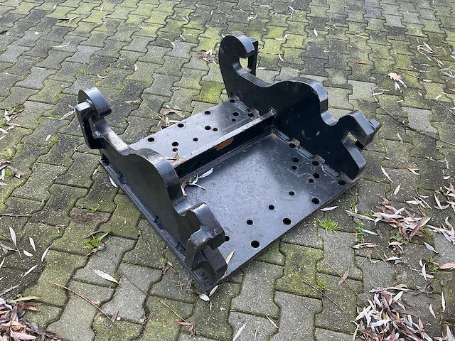 Snelwissel-adapterplaat / koppelframe met cw45-aansluiting - afbeelding 3 van  8