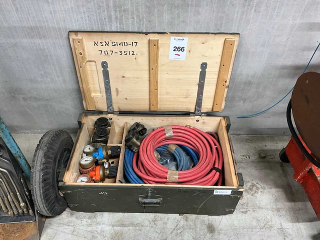 Snijbrander koffer met inhoud - afbeelding 2 van  5