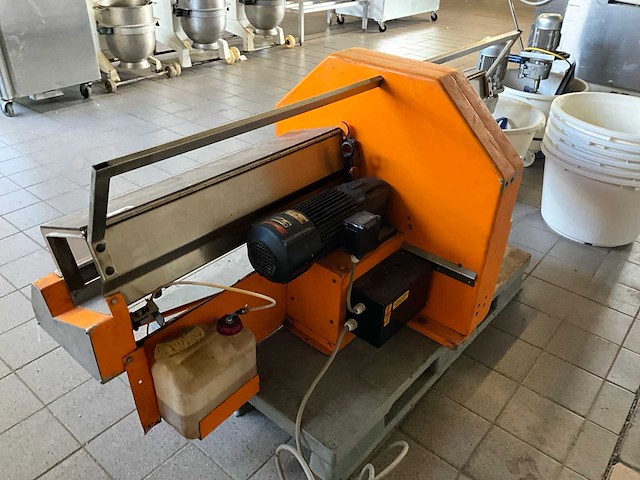 Snijmachine - afbeelding 2 van  2