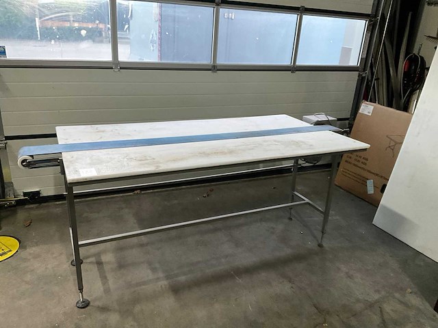 Snijtafel met lopende band - afbeelding 1 van  8
