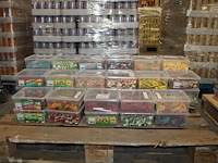 Snoepbakken sweetzone in grote diversiteit. ruim 50 kg emmers op pallet. tht voornamelijk 2026. - afbeelding 2 van  2