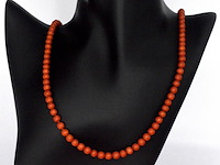 Snoer met echte bloedkoralen - afbeelding 2 van  8