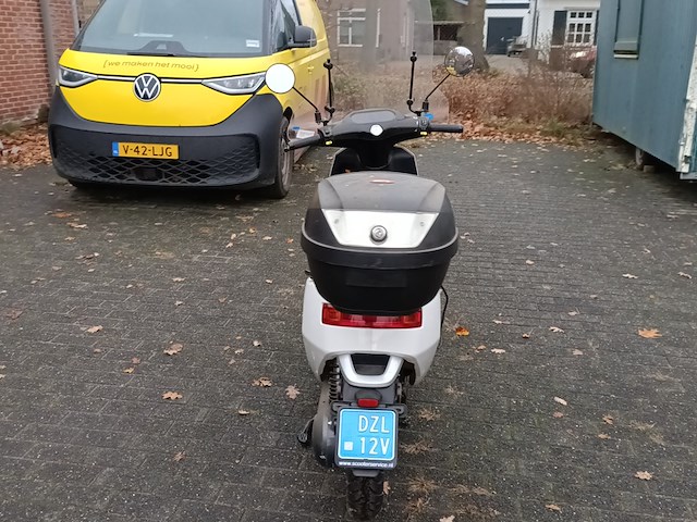 Snor e-scooter, ecooter, e2, 2020 - afbeelding 4 van  9