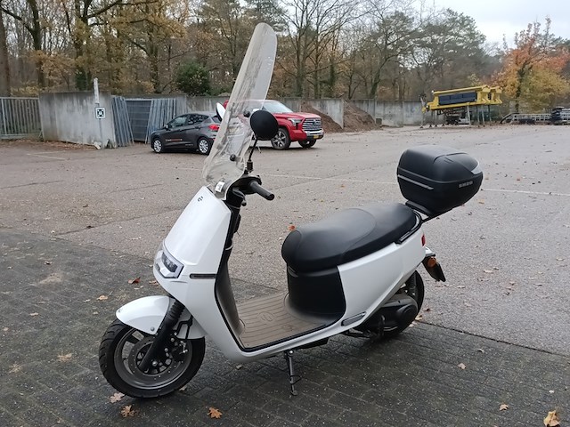 Snor e-scooter, ecooter, e2, 2020 - afbeelding 2 van  9