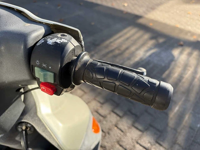 Snorfietsen & snorscooters - afbeelding 20 van  33