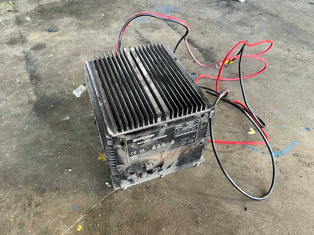 Snorkel hbs750-24 acculader - afbeelding 1 van  3