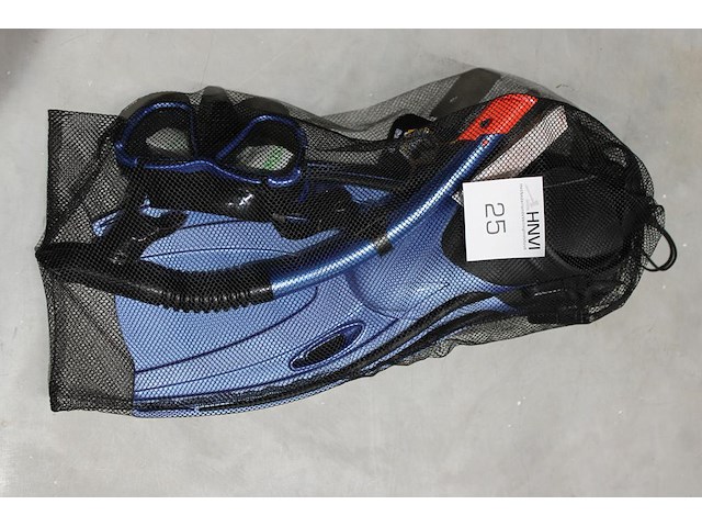 Snorkelset bestway bestaande uit snorkel, zwemvliezen en bril. - afbeelding 2 van  2