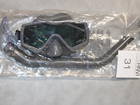 Snorkelset bestway bestaande uit snorkel, zwemvliezen en bril. - afbeelding 2 van  2