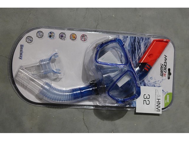 Snorkelset bestway bestaande uit snorkel, zwemvliezen en bril. - afbeelding 2 van  2