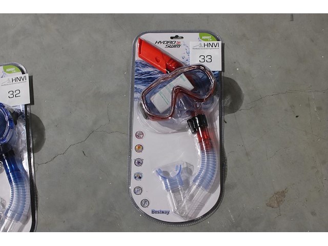 Snorkelset bestway bestaande uit snorkel, zwemvliezen en bril. - afbeelding 1 van  2