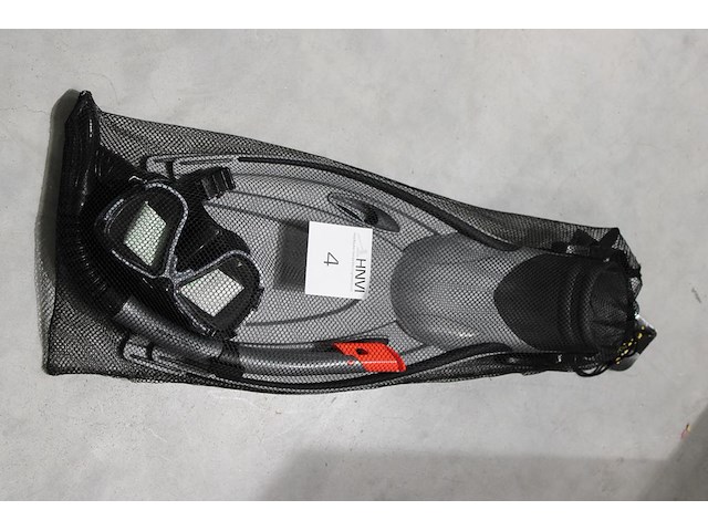 Snorkelset bestway bestaande uit snorkel, zwemvliezen en bril. - afbeelding 2 van  2
