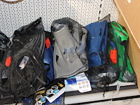 Snorkelsets bestway bestaande uit snorkel, zwemvliezen en bril, in diverse maten en uitvoeringen, 13 sets. - afbeelding 2 van  5