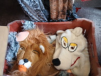 Snorren, baarden, panty's, handschoenen, sjaaltjes, maskers - afbeelding 5 van  8