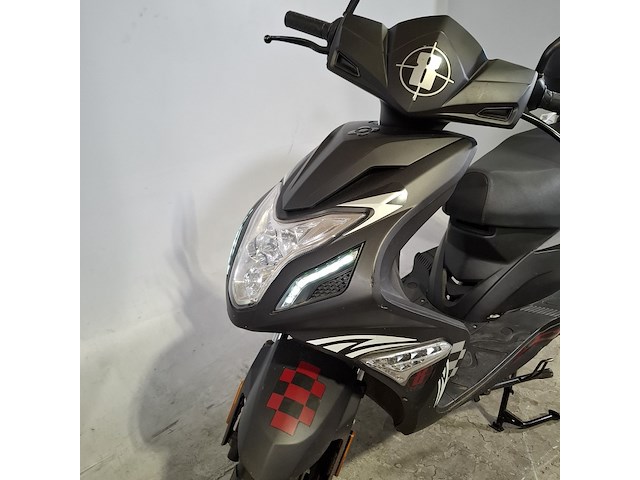 Snorscooter, agm, r8, 2023 - afbeelding 16 van  21