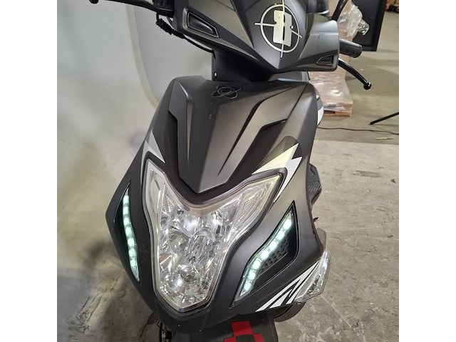 Snorscooter, agm, r8, 2023 - afbeelding 17 van  21