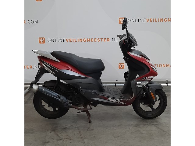 Snorscooter, btc, r8, 2019 - afbeelding 1 van  32