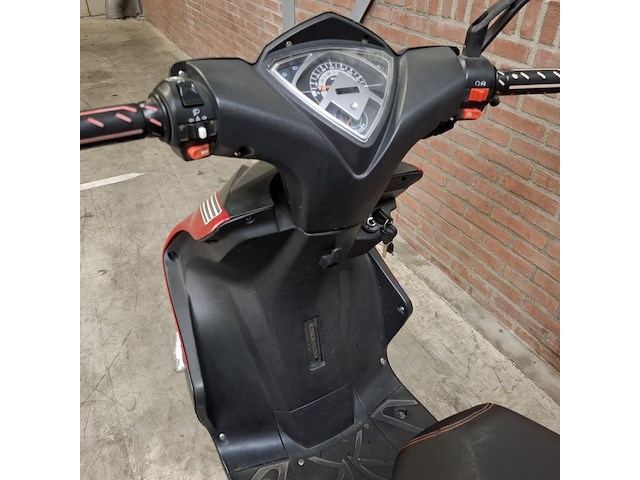 Snorscooter, btc, r8, 2019 - afbeelding 18 van  32