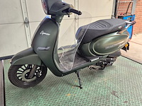 Snorscooter, gts, espresso, 2025 - afbeelding 1 van  12