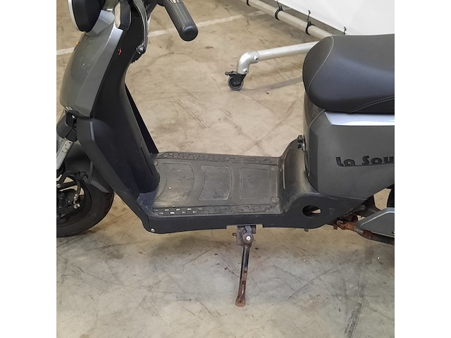 Snorscooter, la souris, e-id-k1, 2022 - afbeelding 7 van  15