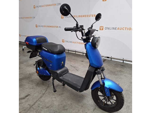 Snorscooter, la souris, e-id s1, 2022 - afbeelding 12 van  25