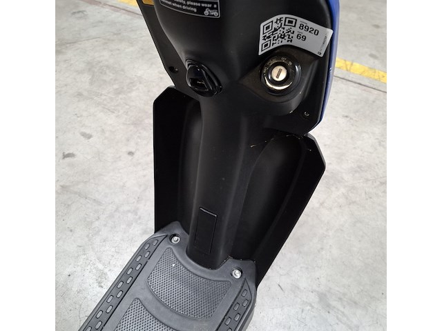 Snorscooter, la souris, e-id s1, 2022 - afbeelding 25 van  25