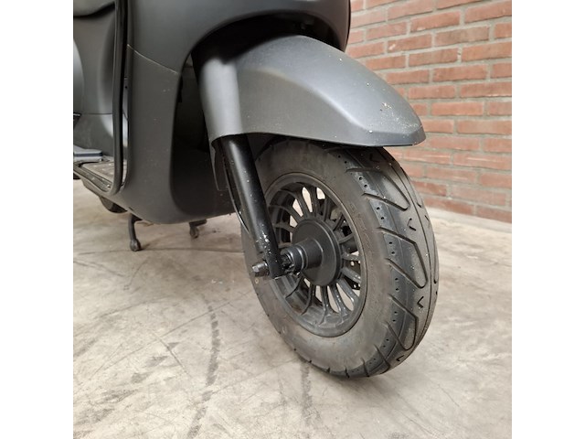 Snorscooter, la souris, sourini, 2021 - afbeelding 6 van  34