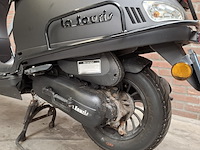 Snorscooter, la souris, sourini, 2021 - afbeelding 14 van  34