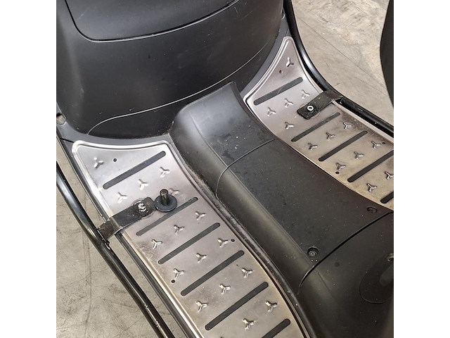 Snorscooter, la souris, sourini, 2021 - afbeelding 16 van  34