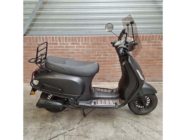 Snorscooter, la souris, sourini, 2021 - afbeelding 12 van  34