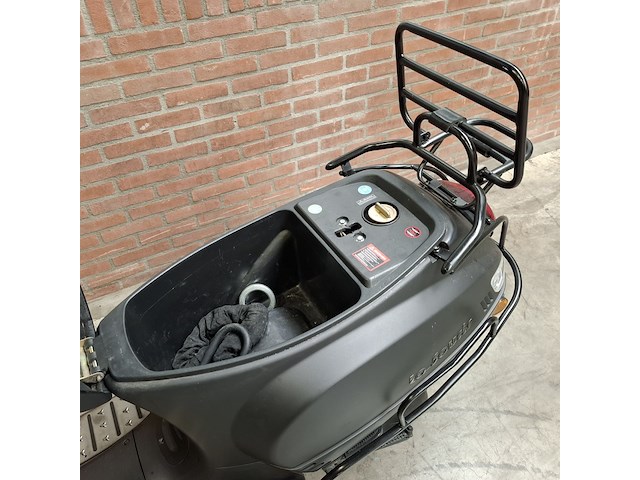 Snorscooter, la souris, sourini, 2021 - afbeelding 24 van  34