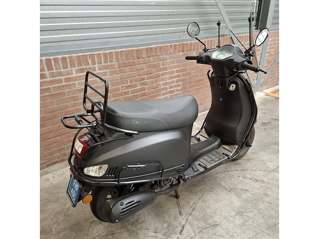 Snorscooter, la souris, sourini, 2021 - afbeelding 29 van  34