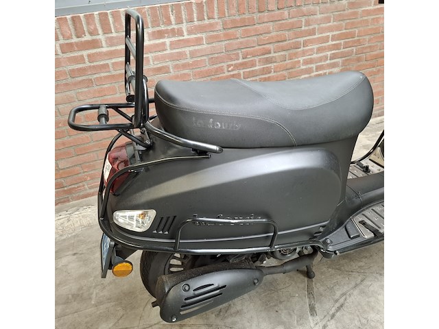 Snorscooter, la souris, sourini, 2021 - afbeelding 30 van  34