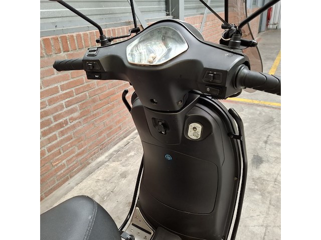 Snorscooter, la souris, sourini, 2021 - afbeelding 34 van  34