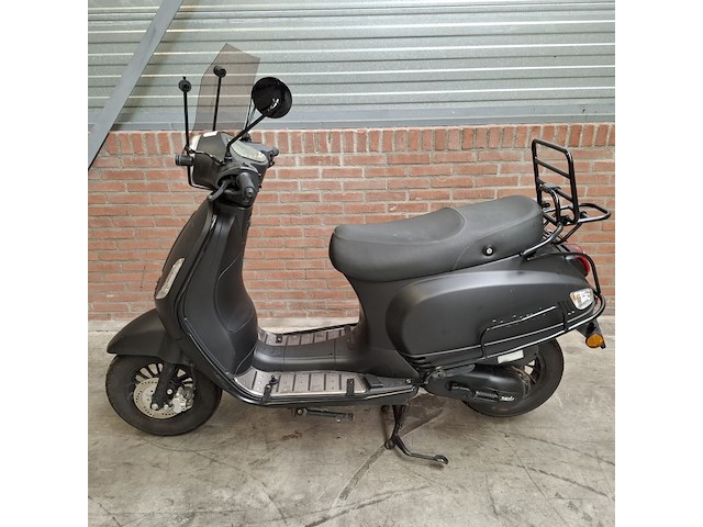 Snorscooter, la souris, sourini, 2021 - afbeelding 10 van  34