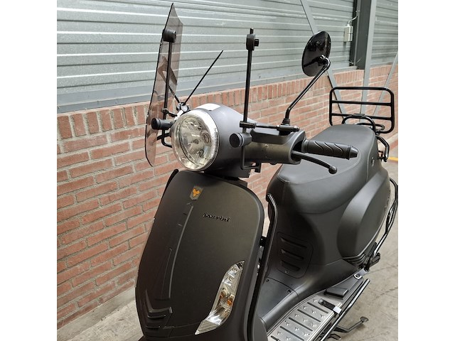 Snorscooter, la souris, sourini, 2021 - afbeelding 19 van  34