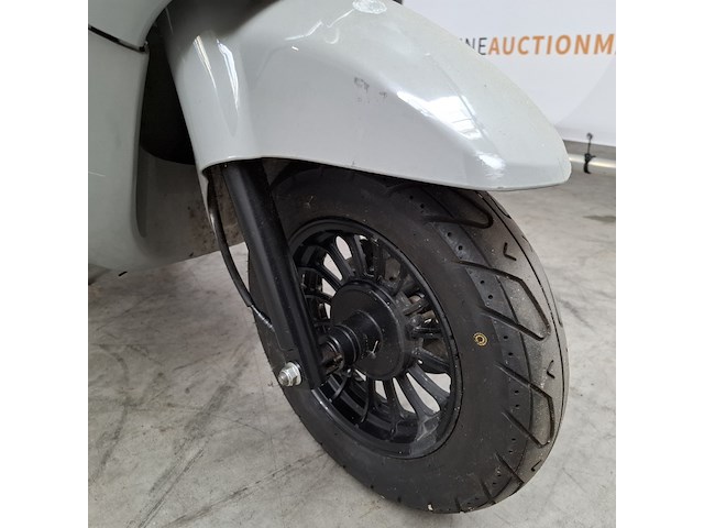 Snorscooter, la souris, sourini, 2021 - afbeelding 26 van  30