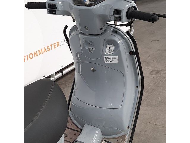 Snorscooter, la souris, sourini, 2021 - afbeelding 10 van  23