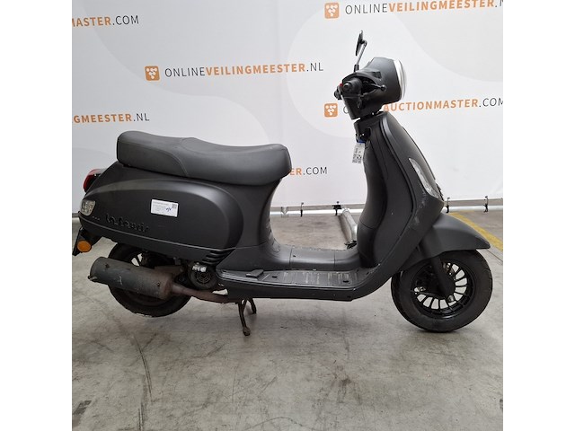 Snorscooter, la souris, sourini, 2022 - afbeelding 1 van  30