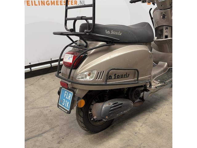 Snorscooter, la souris, sourini, 2022 - afbeelding 8 van  13