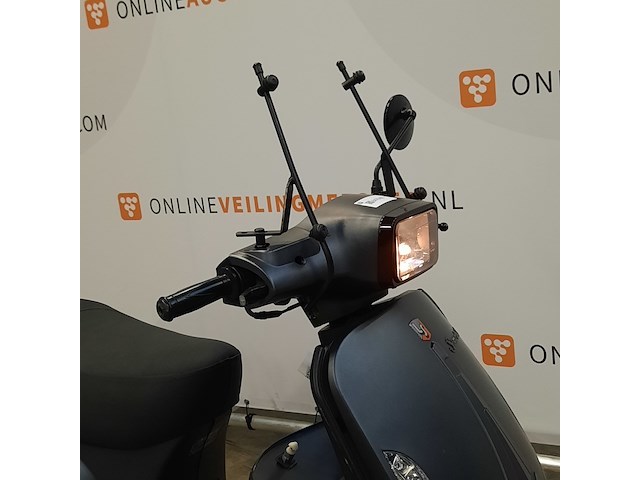 Snorscooter, la souris, sourini s, 2020 - afbeelding 12 van  15