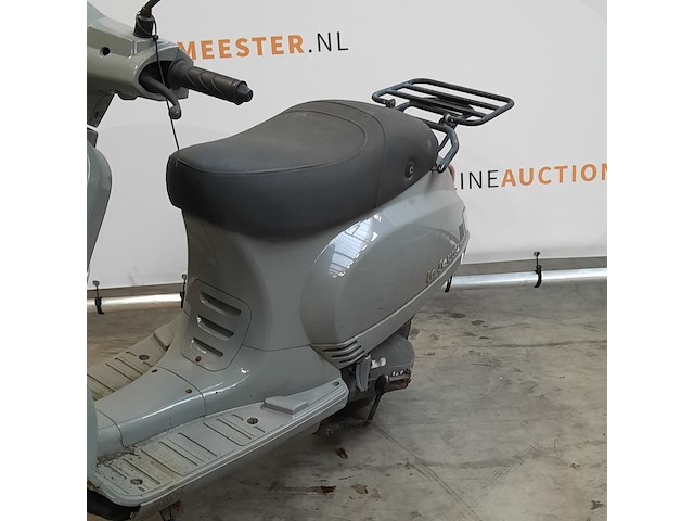 Snorscooter, la souris, sourini s, 2021 - afbeelding 4 van  15