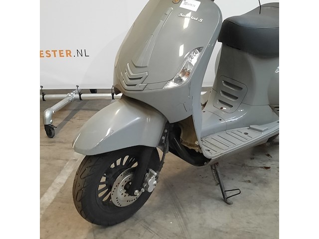 Snorscooter, la souris, sourini s, 2021 - afbeelding 5 van  15